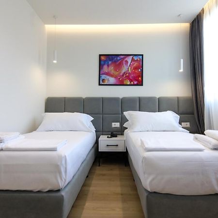 N Hotel City Center By Noshi Tirana Extérieur photo