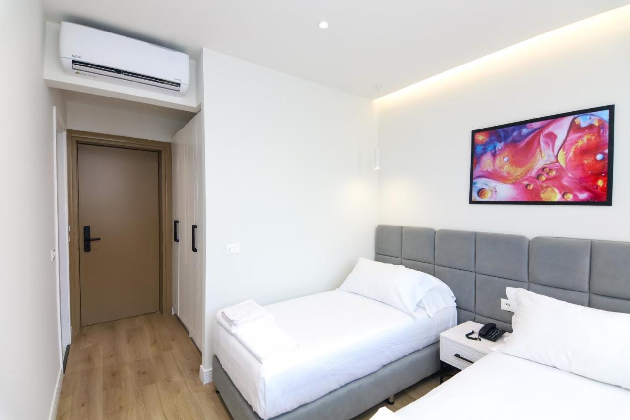N Hotel City Center By Noshi Tirana Extérieur photo