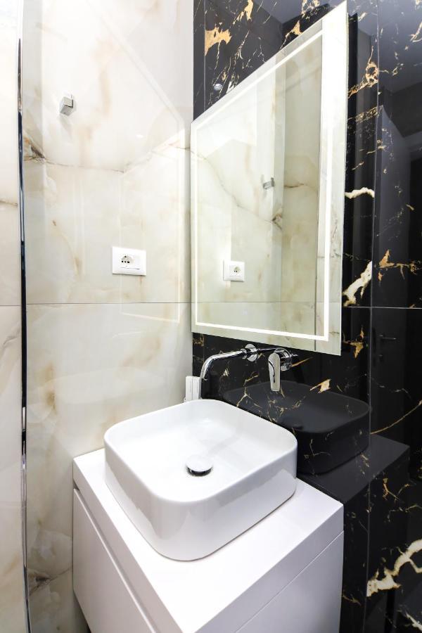 N Hotel City Center By Noshi Tirana Extérieur photo