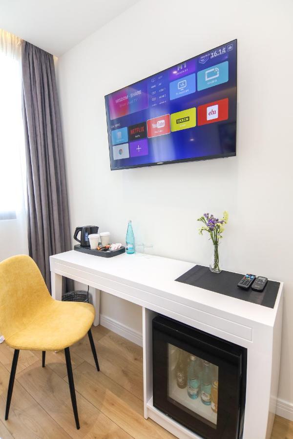 N Hotel City Center By Noshi Tirana Extérieur photo