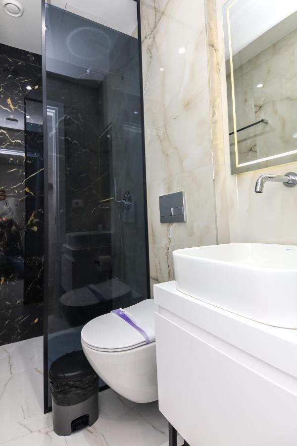 N Hotel City Center By Noshi Tirana Extérieur photo