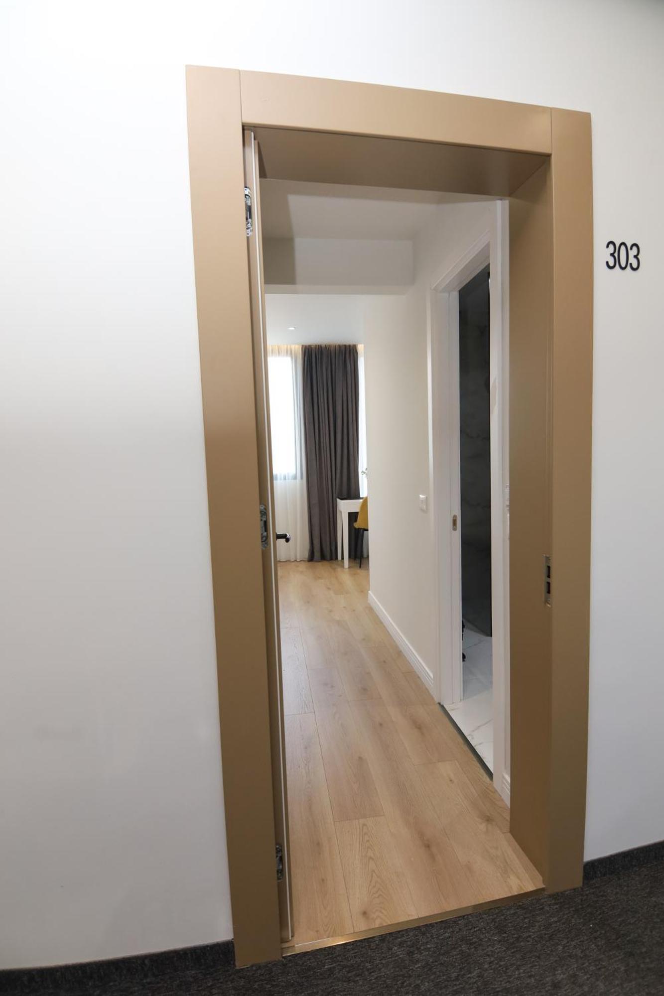 N Hotel City Center By Noshi Tirana Extérieur photo