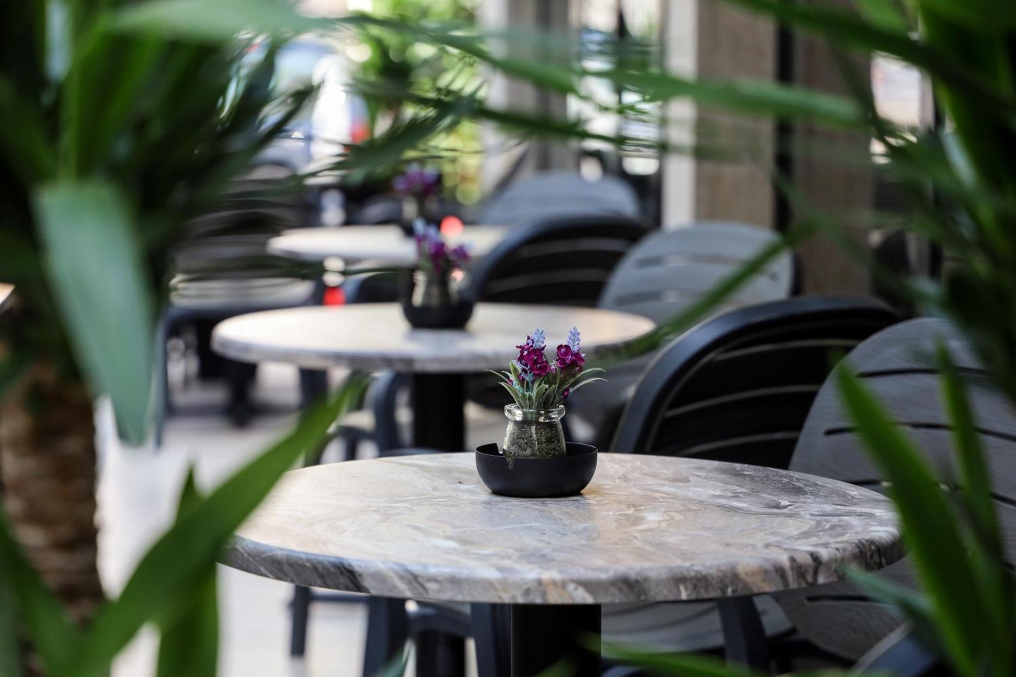 N Hotel City Center By Noshi Tirana Extérieur photo